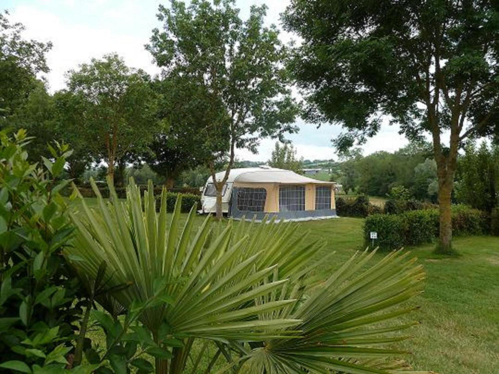 Camping Le Freche A L'Ane Pléboulle Dış mekan fotoğraf